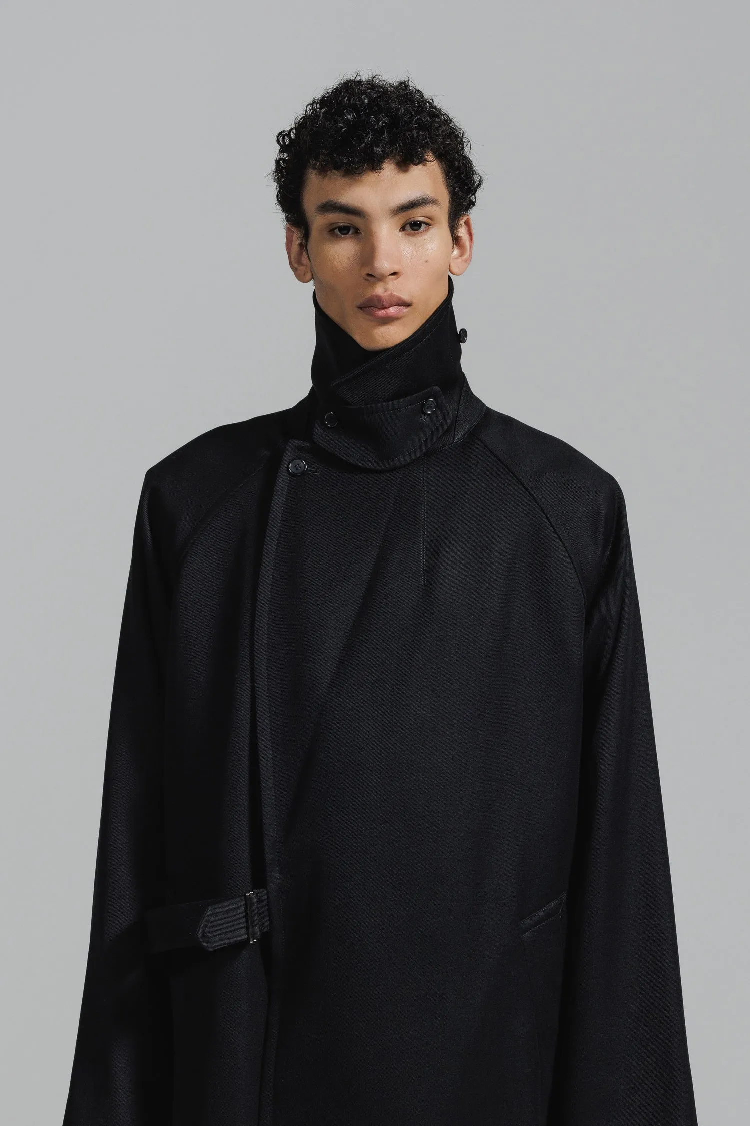 [追加生産分] WOOL GABARDINE TIELOCKEN COAT | ウールギャバジンタイロッケンコート [2024A/W]