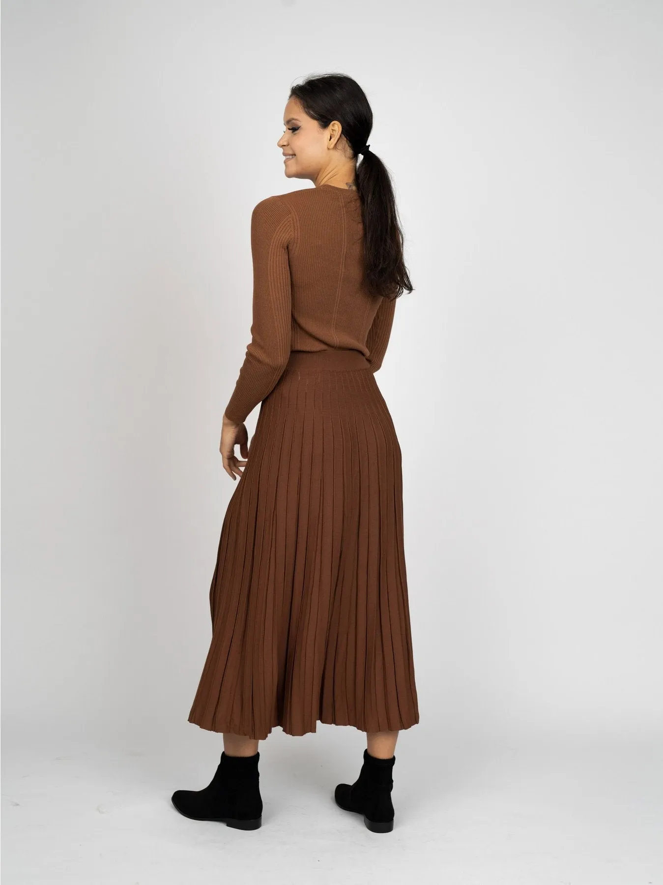 Meli Knit Maxi Pleat Skirt