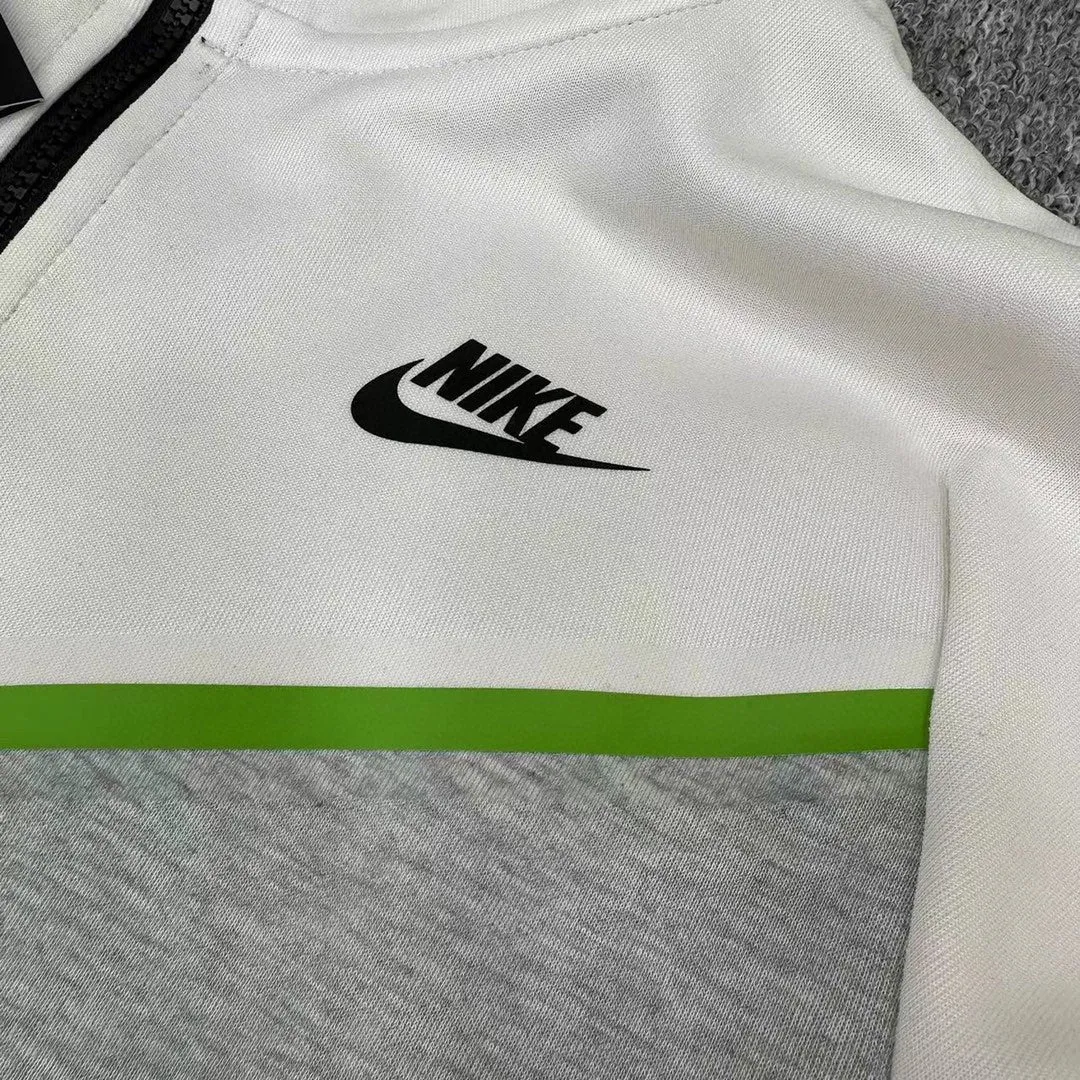 NIKE TECH FLEECE HOODIE x GREY VOLT